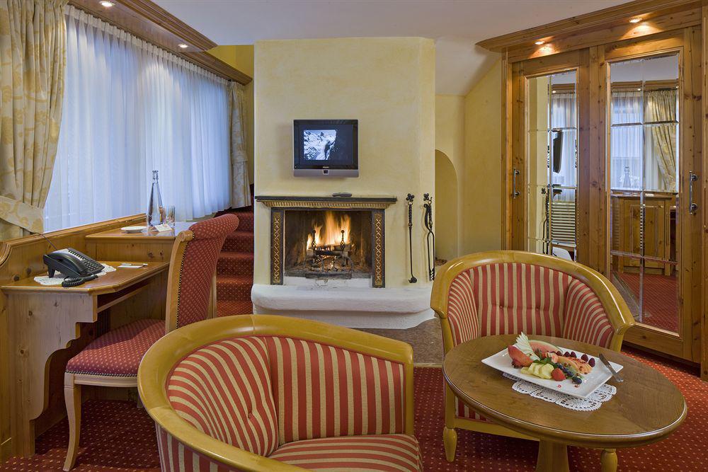 Relais & Chateaux Schoenegg Ζερμάτ Δωμάτιο φωτογραφία